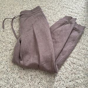 EUC Lululemon Scuba Joggers.